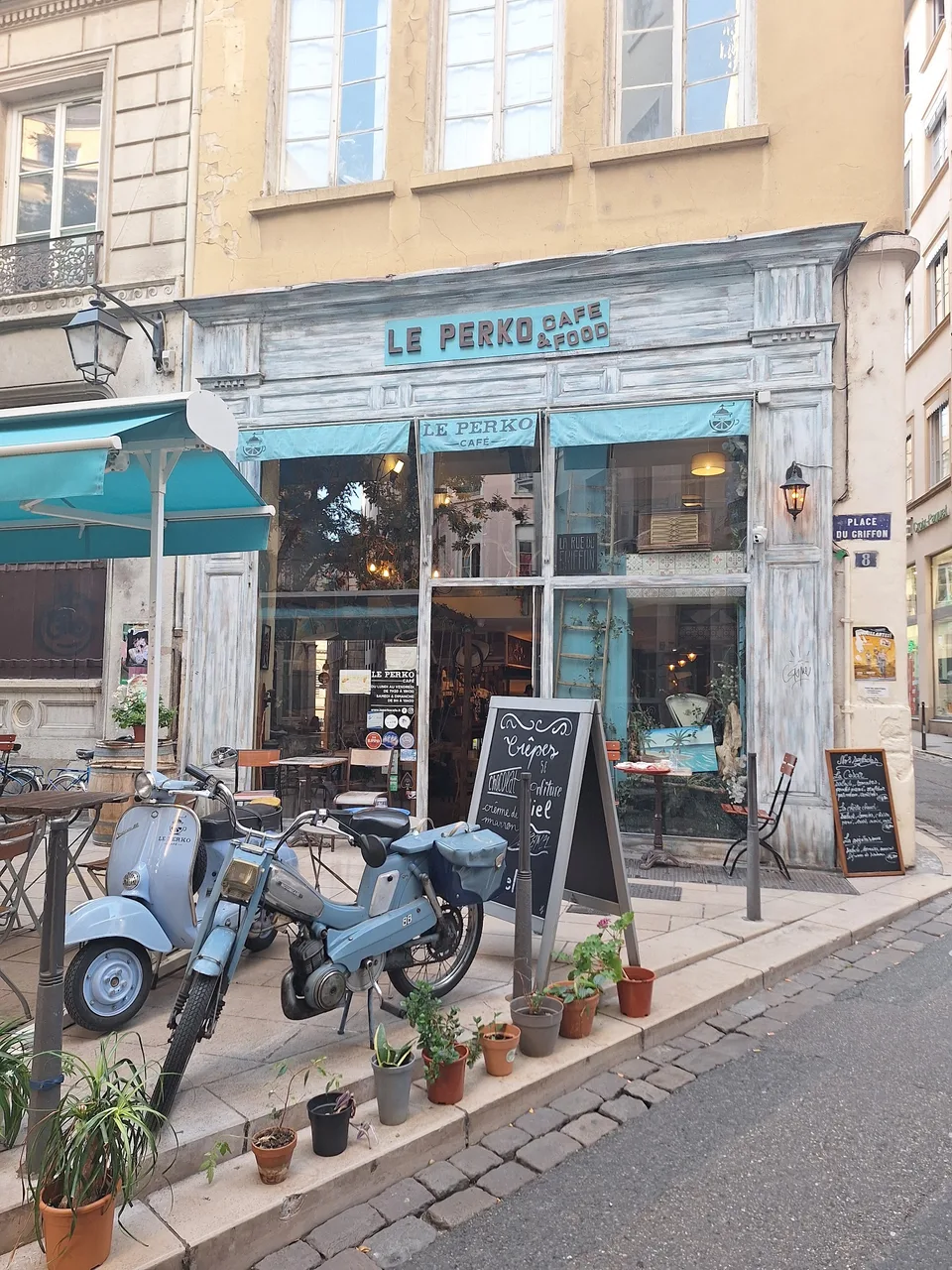 Le Perko Café