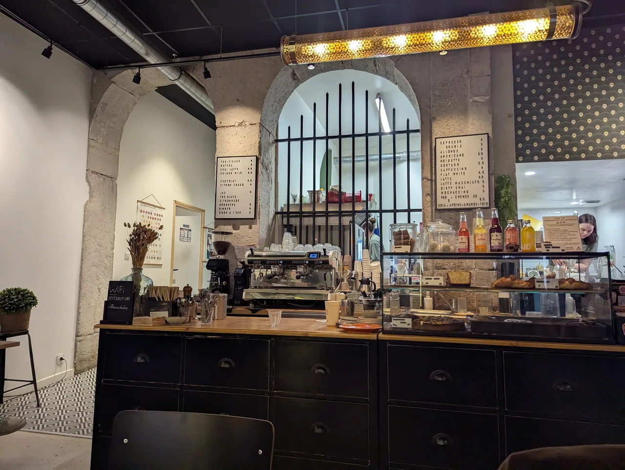 ZEITGEIST café - vegan coffee & cake