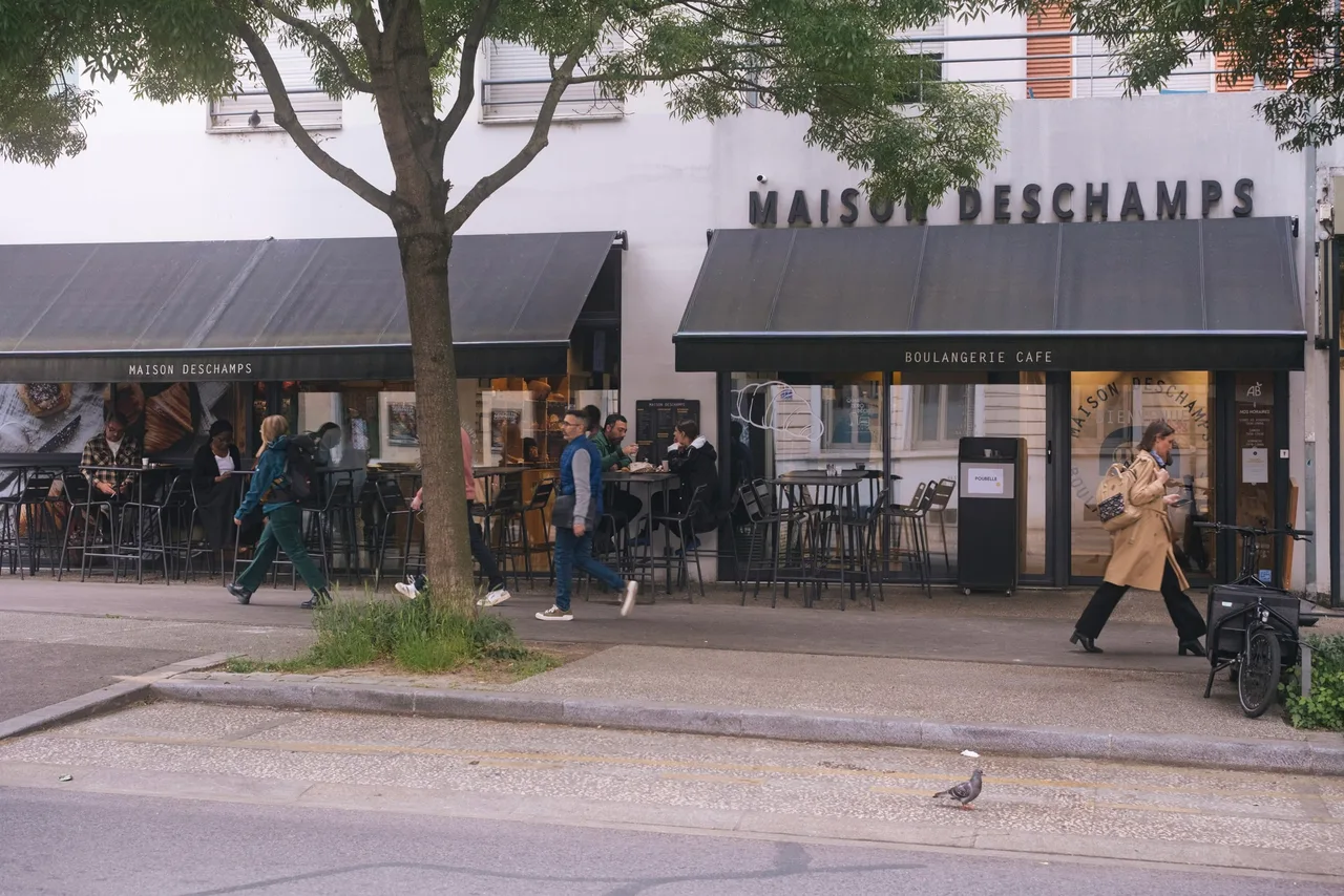 MAISON DESCHAMPS 9ème - Boulangerie & Café Bio