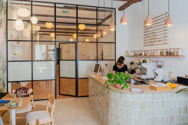 Bloom yoga studio & café