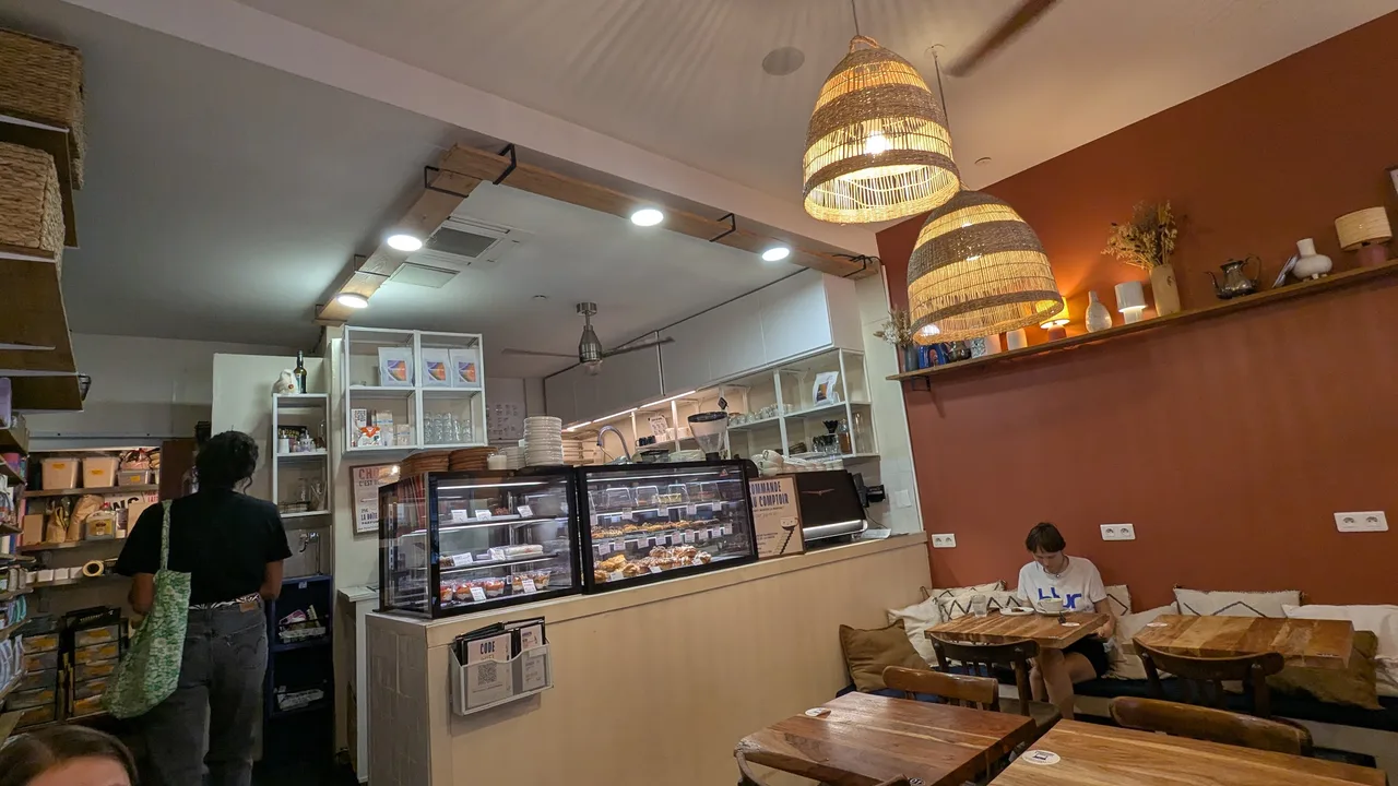 Inzu, café, pâtisserie, brunch
