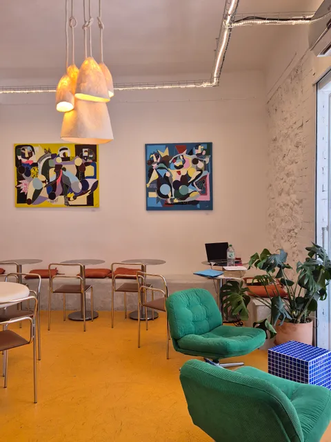 Lala Café