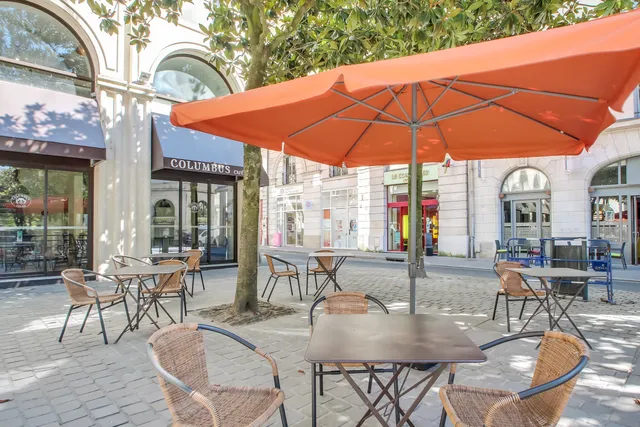 Columbus Café Place Royale