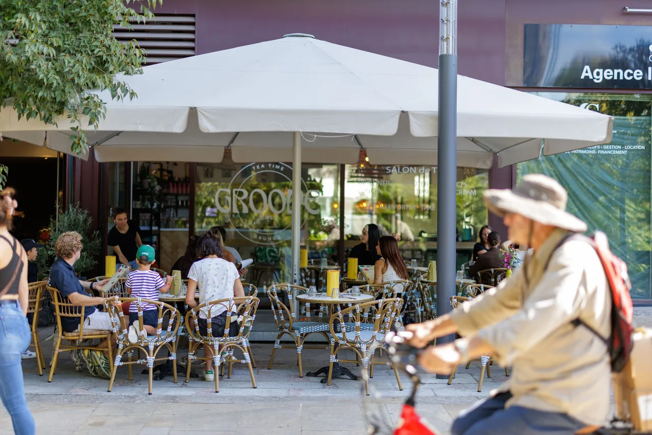 Groove Café